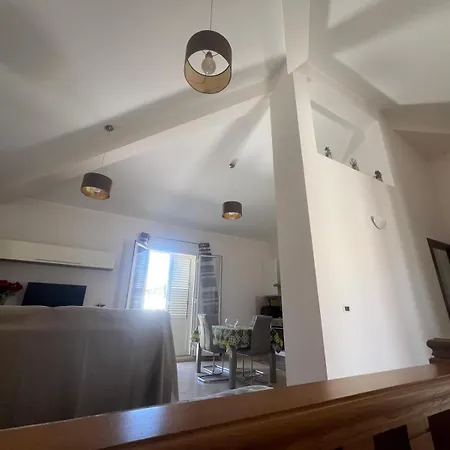 House カリーニ
