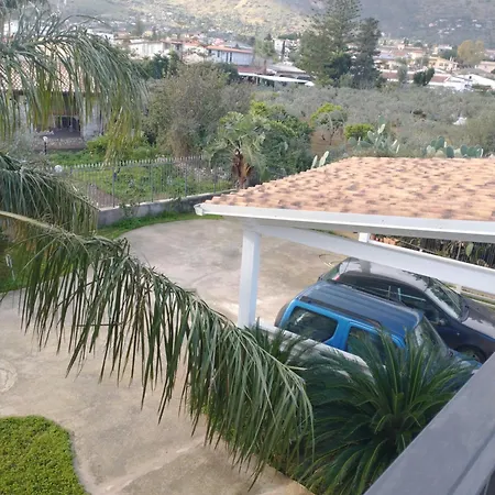 House Casa vacanze Carini